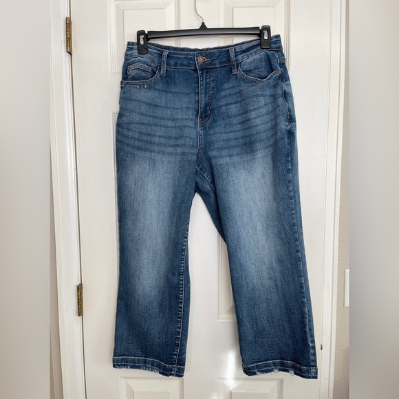 Judy Blue Wide Leg Distressed Style Jeans Size 16W High Rise Stretch Denim - Picture 2 of 16